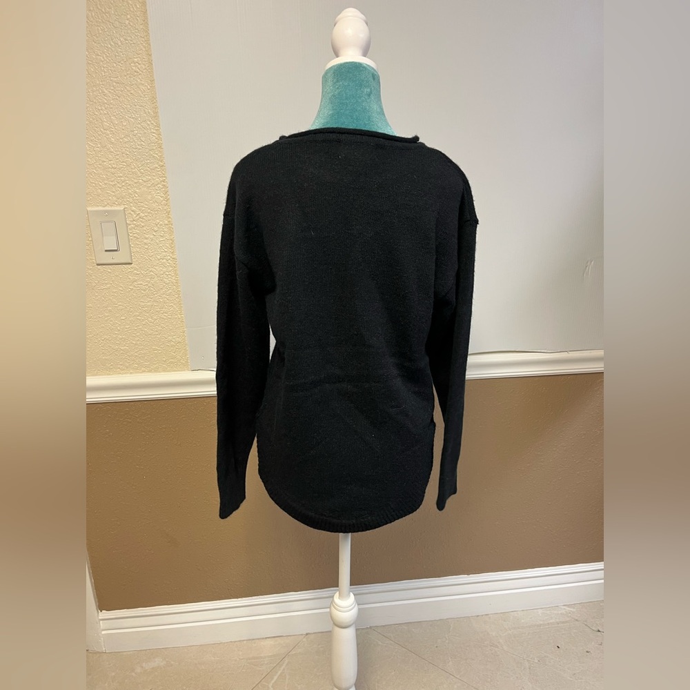 Ariat Women’s All Boots Sweatshirt Size XS Embroidered Western-Inspired Pullover - Picture 5 of 6